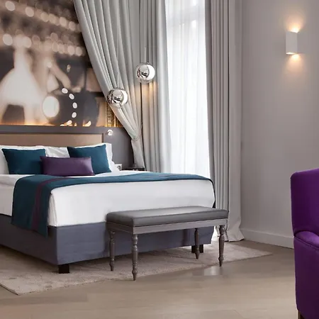 Indigo - Opera By Ihg 4*