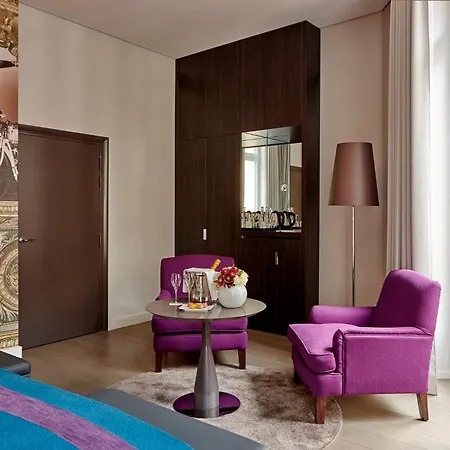 Indigo - Opera By Ihg 4*